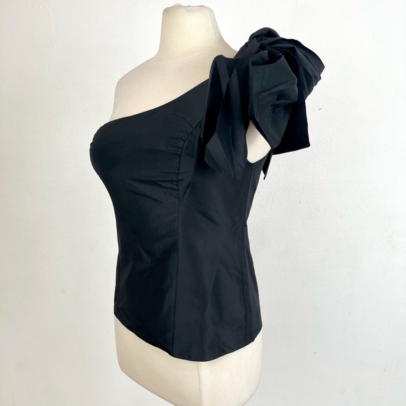 RAFAEL CENNAMO 100% Silk One Shoulder Blk top SZ 6. Couture, High Fashion Item. - Picture 12 of 13